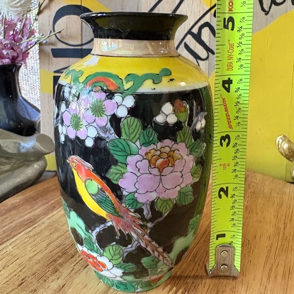 Antique Japanese Famille Noir Black Enamel Porcelain Vase Birds and flowers - Picture 12 of 12
